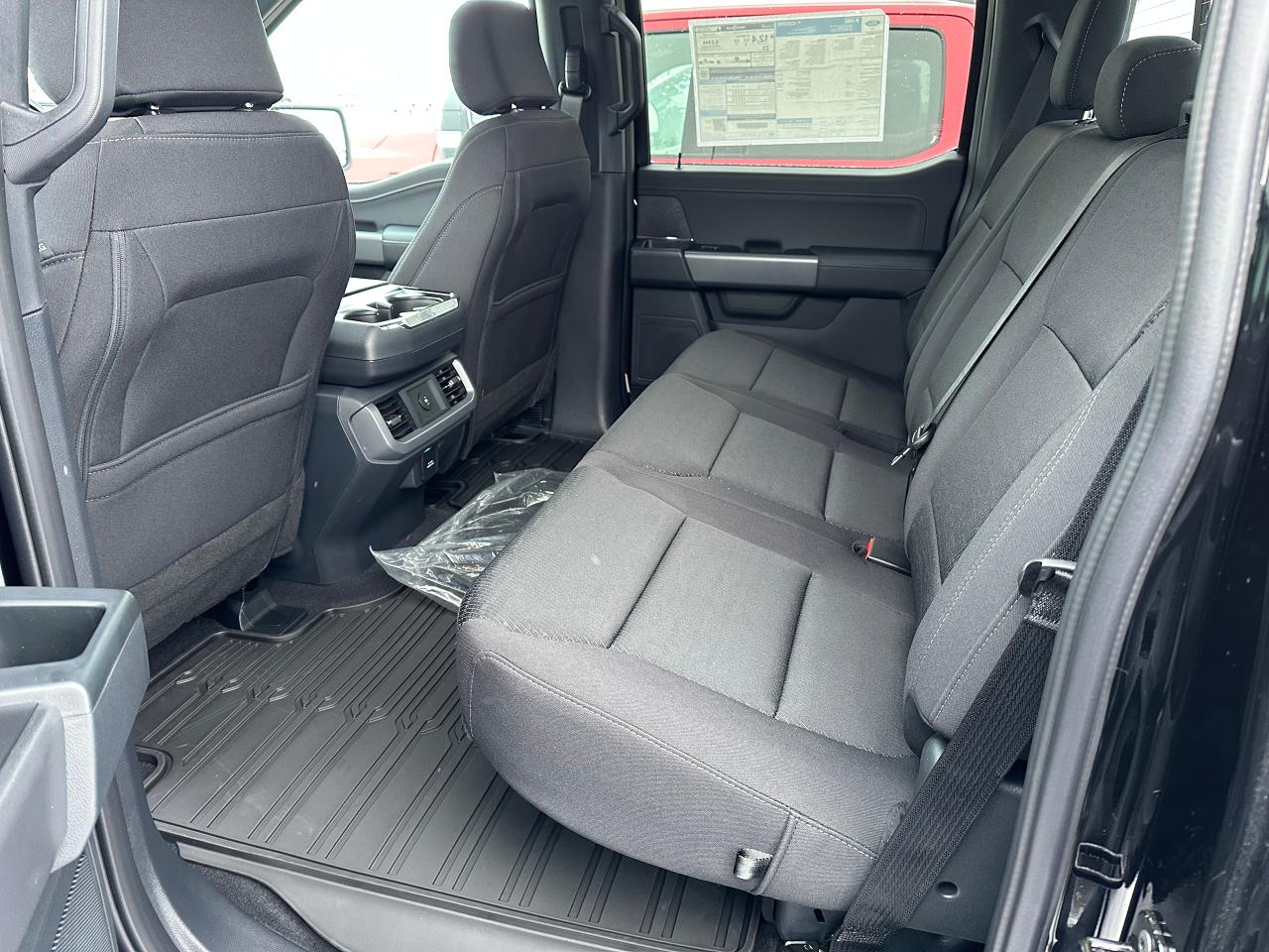 2025 Ford F-150 XLT 4WD SuperCrew 5.5' Box 302A Photo5