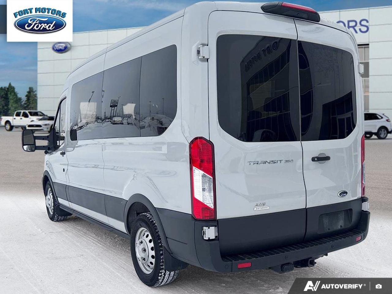 2024 Ford Transit XLT Photo2