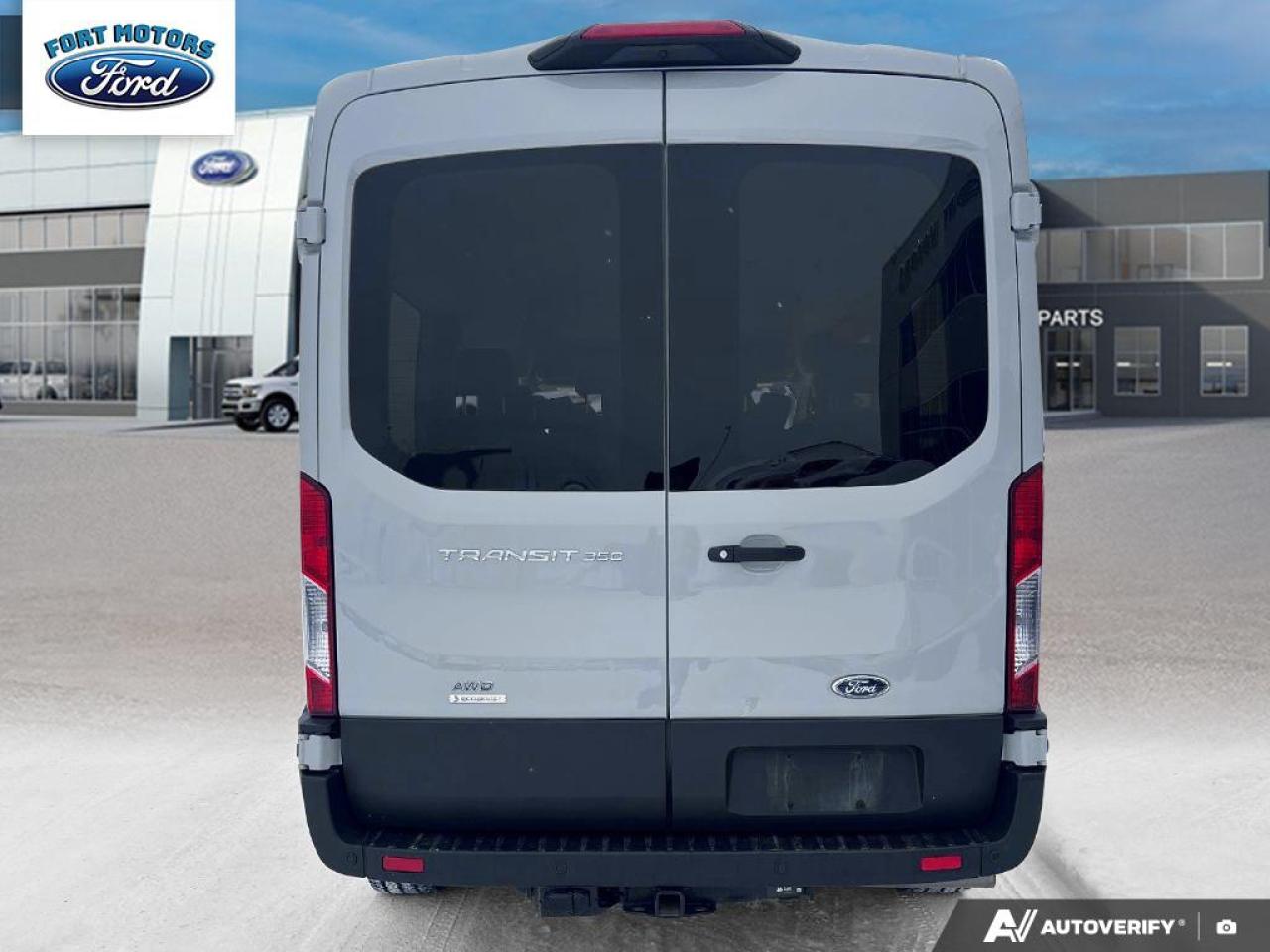 2024 Ford Transit XLT Photo3