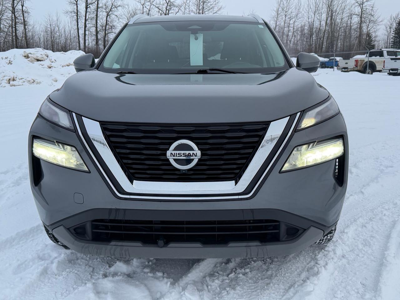 2021 Nissan Rogue SV Photo1