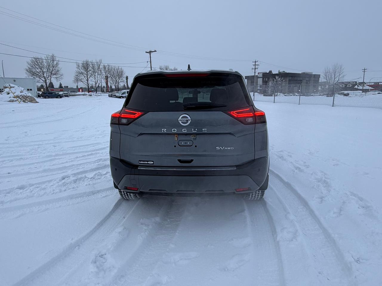 2021 Nissan Rogue SV Photo4