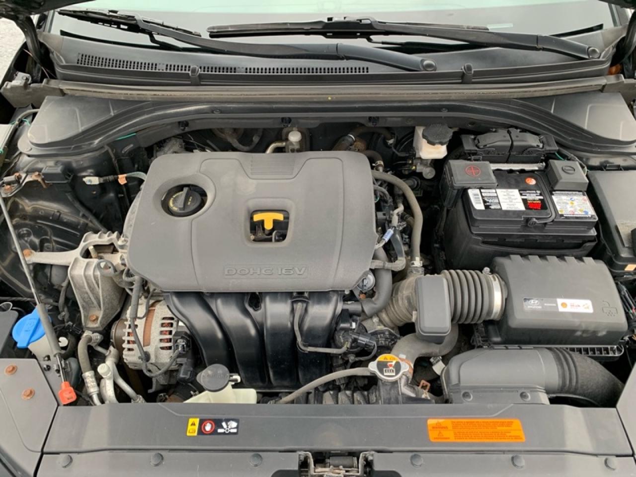 2019 Hyundai Elantra Preferred w/sun and safety pkg Photo