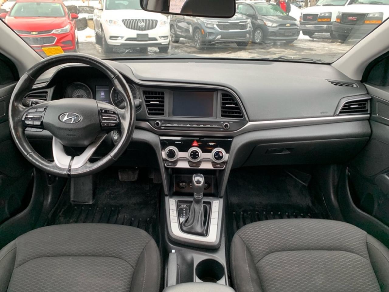 2019 Hyundai Elantra Preferred w/sun and safety pkg Photo