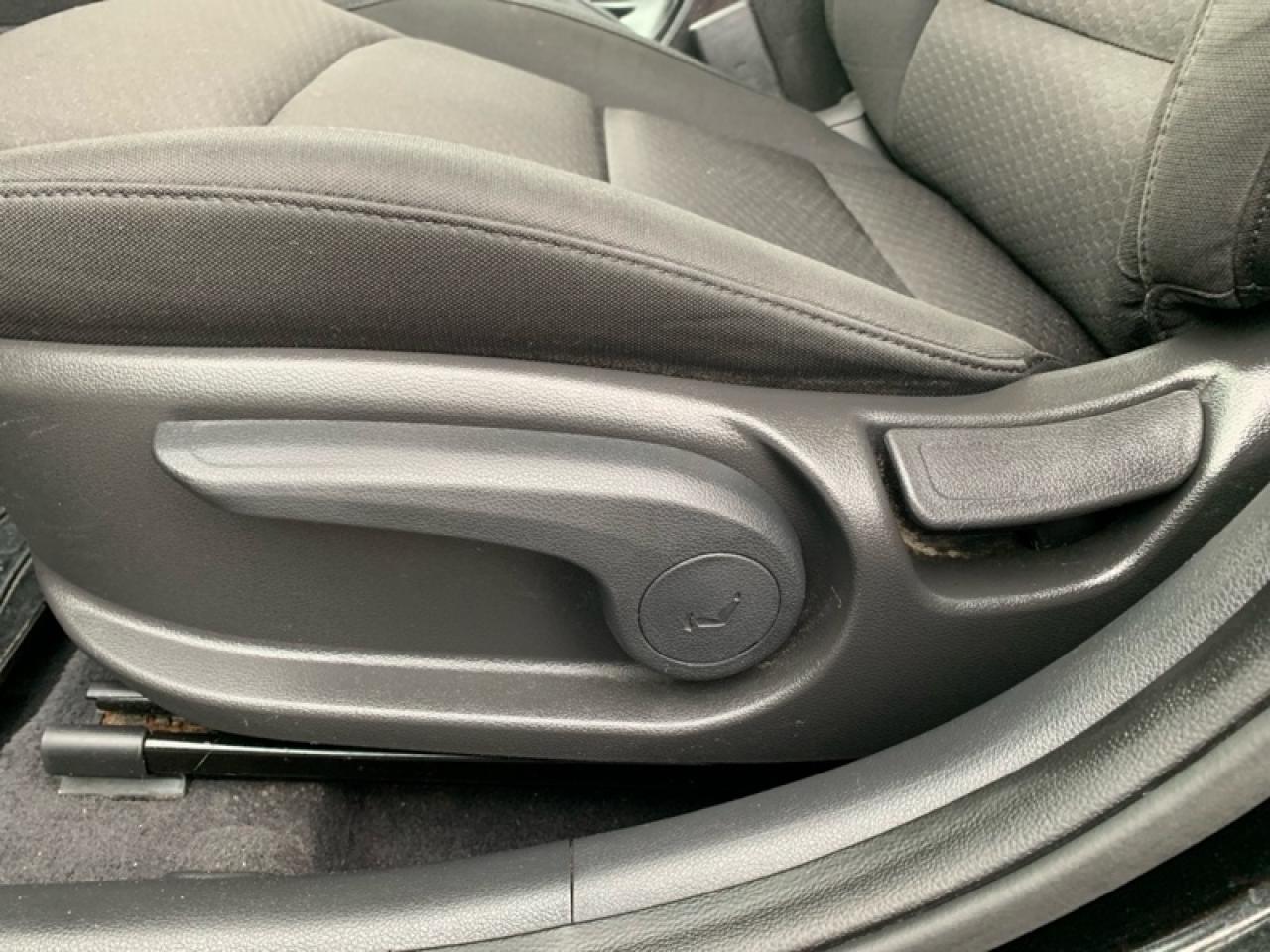 2019 Hyundai Elantra Preferred w/sun and safety pkg Photo