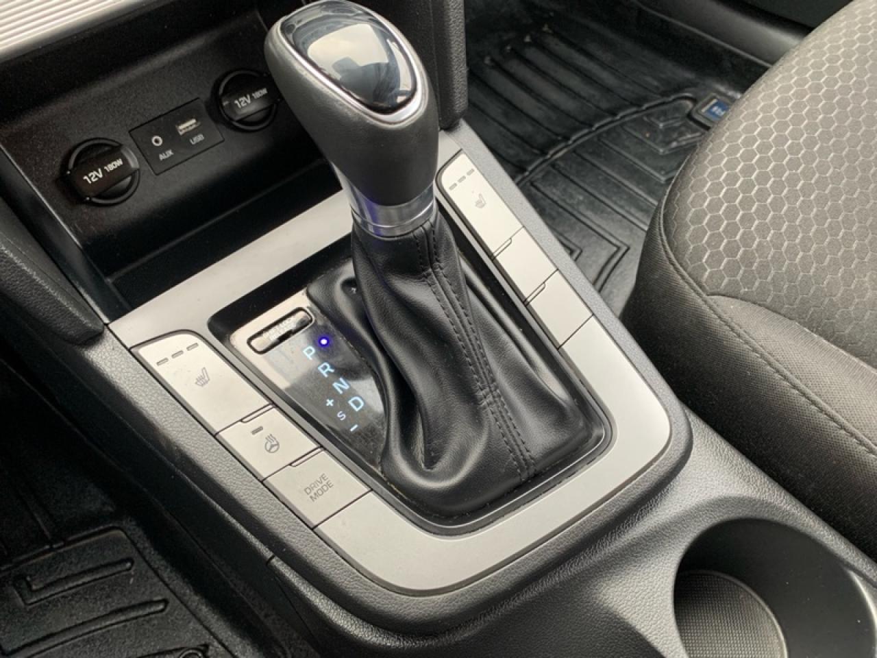 2019 Hyundai Elantra Preferred w/sun and safety pkg Photo