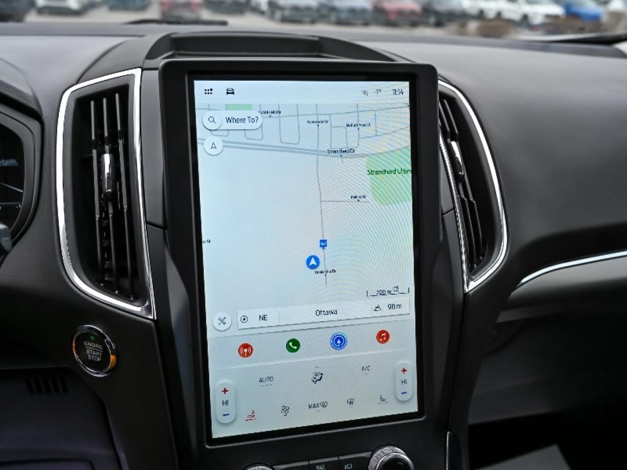 2022 Ford Edge Titanium Photo