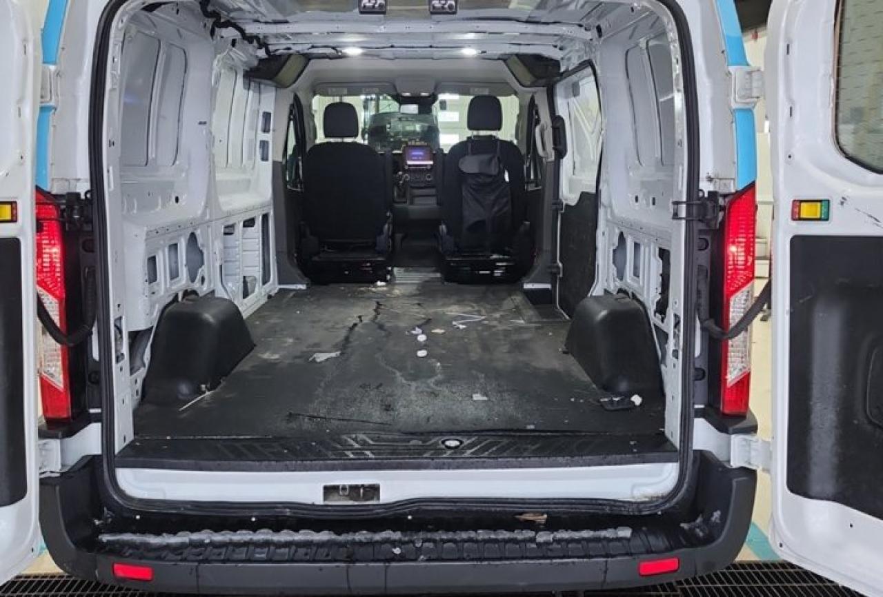 2021 Ford Transit Cargo Van AWD WB | Adaptive Cruise | CarPlay + Android | Screen | Rear Camera | and More ! Photo