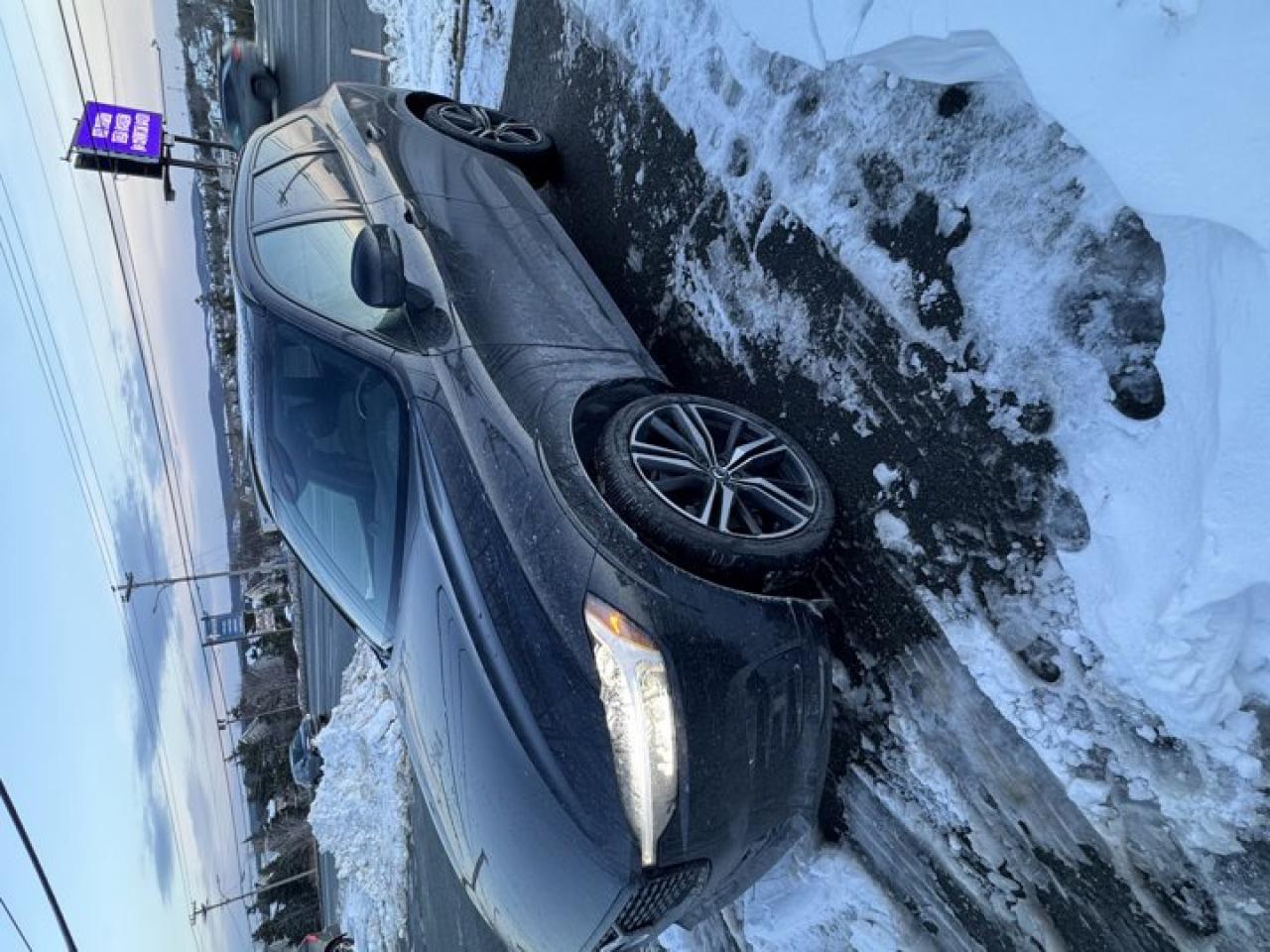 Used 2021 Volvo XC60 R-Design AWD T6 - Leather | Pano Sunroof | Nav | Heated Seats | Power Tailgate | Reverse Camera | for sale in Guelph, ON