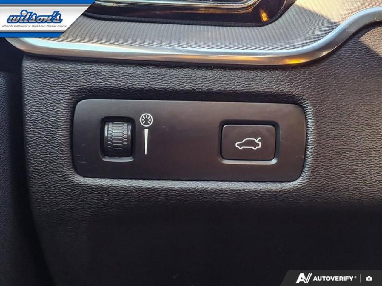 2021 Volvo XC60 R-Design AWD T6 - Leather | Pano Sunroof | Nav | Heated Seats | Power Tailgate | Reverse Camera | Photo