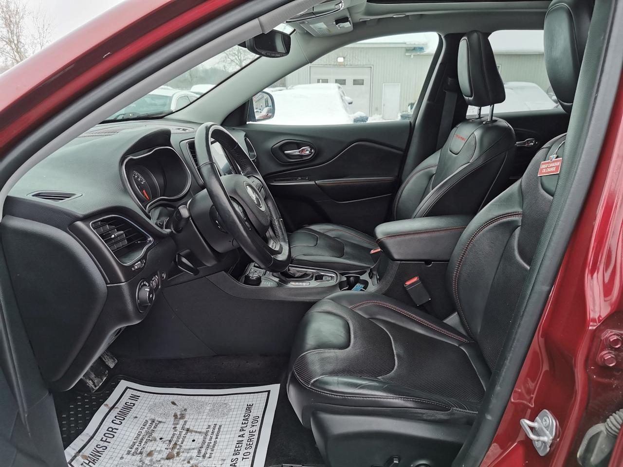 2019 Jeep Cherokee Trailhawk Photo