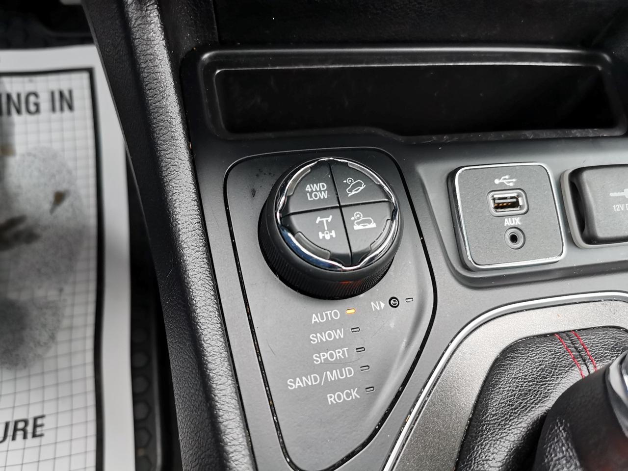 2019 Jeep Cherokee Trailhawk Photo