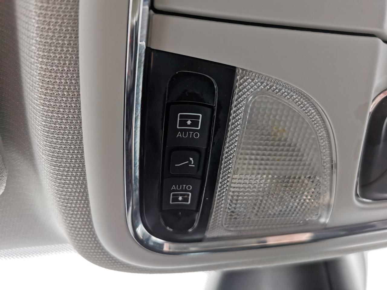 2019 Jeep Cherokee Trailhawk Photo