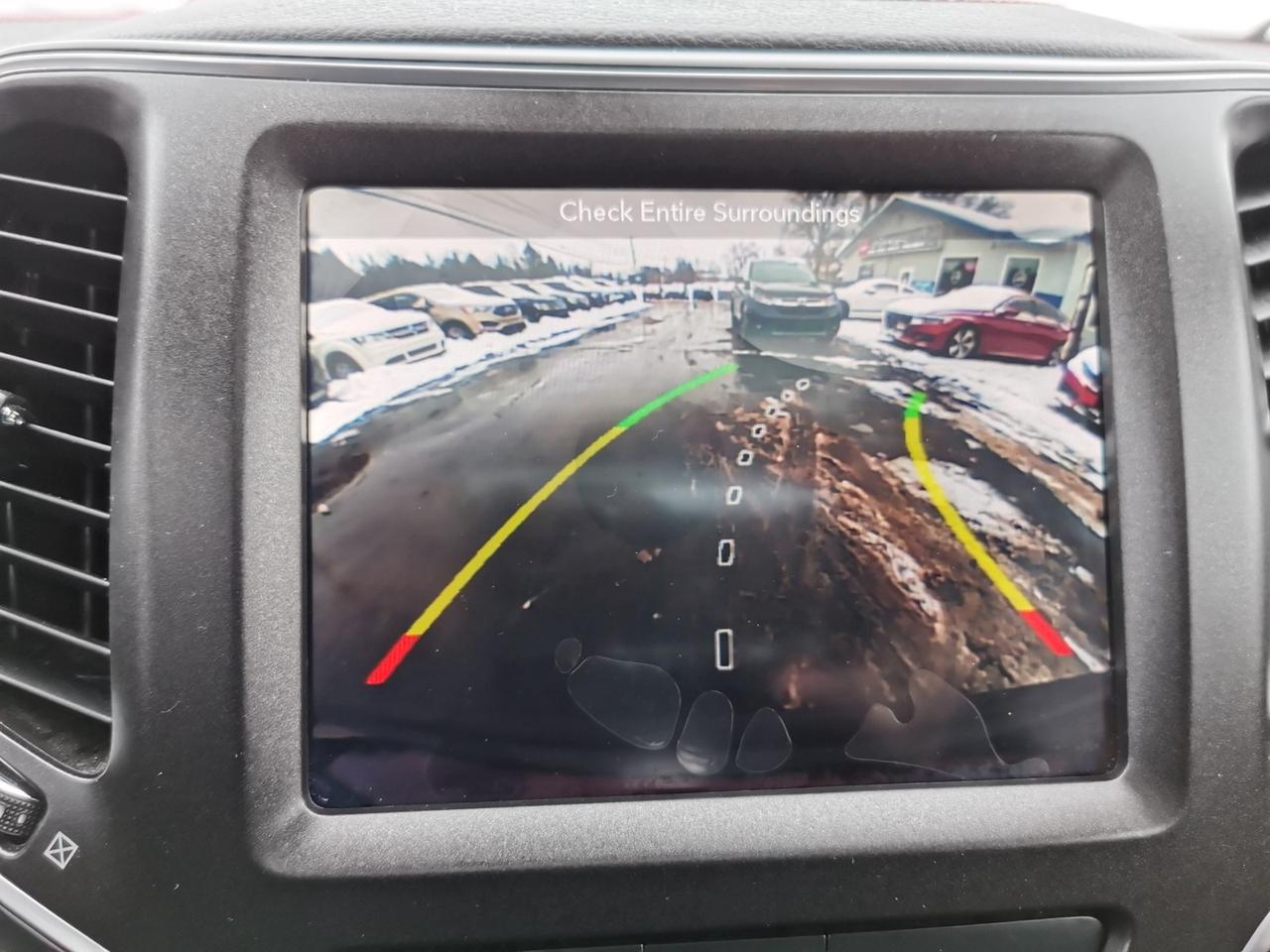 2019 Jeep Cherokee Trailhawk Photo