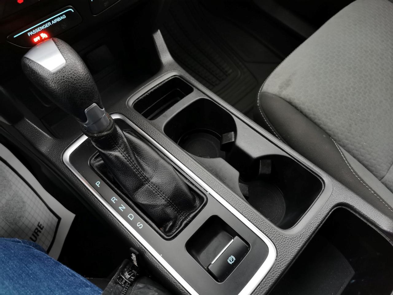 2017 Ford Escape SE Photo