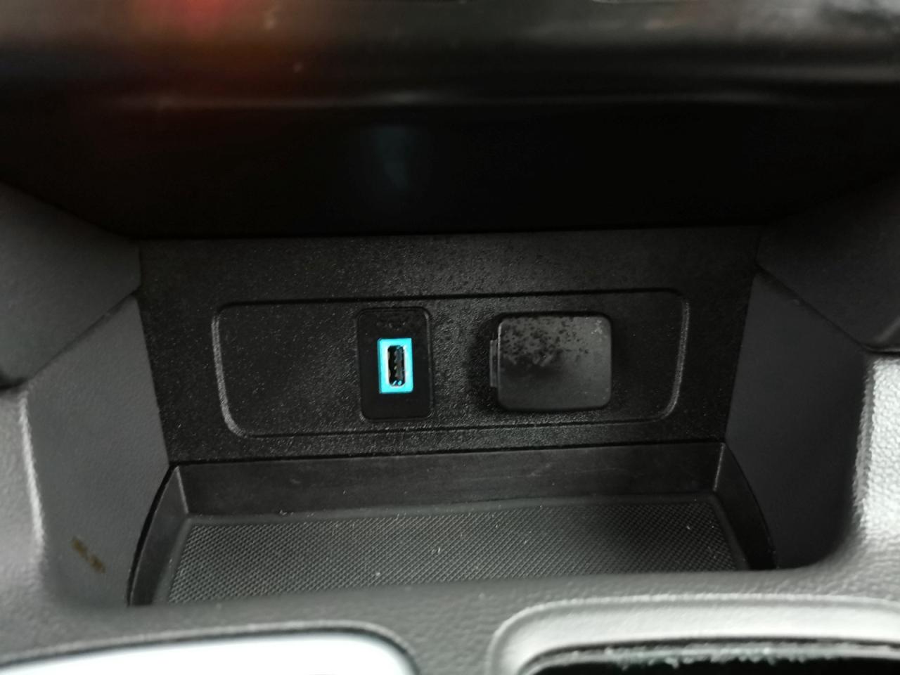 2017 Ford Escape SE Photo