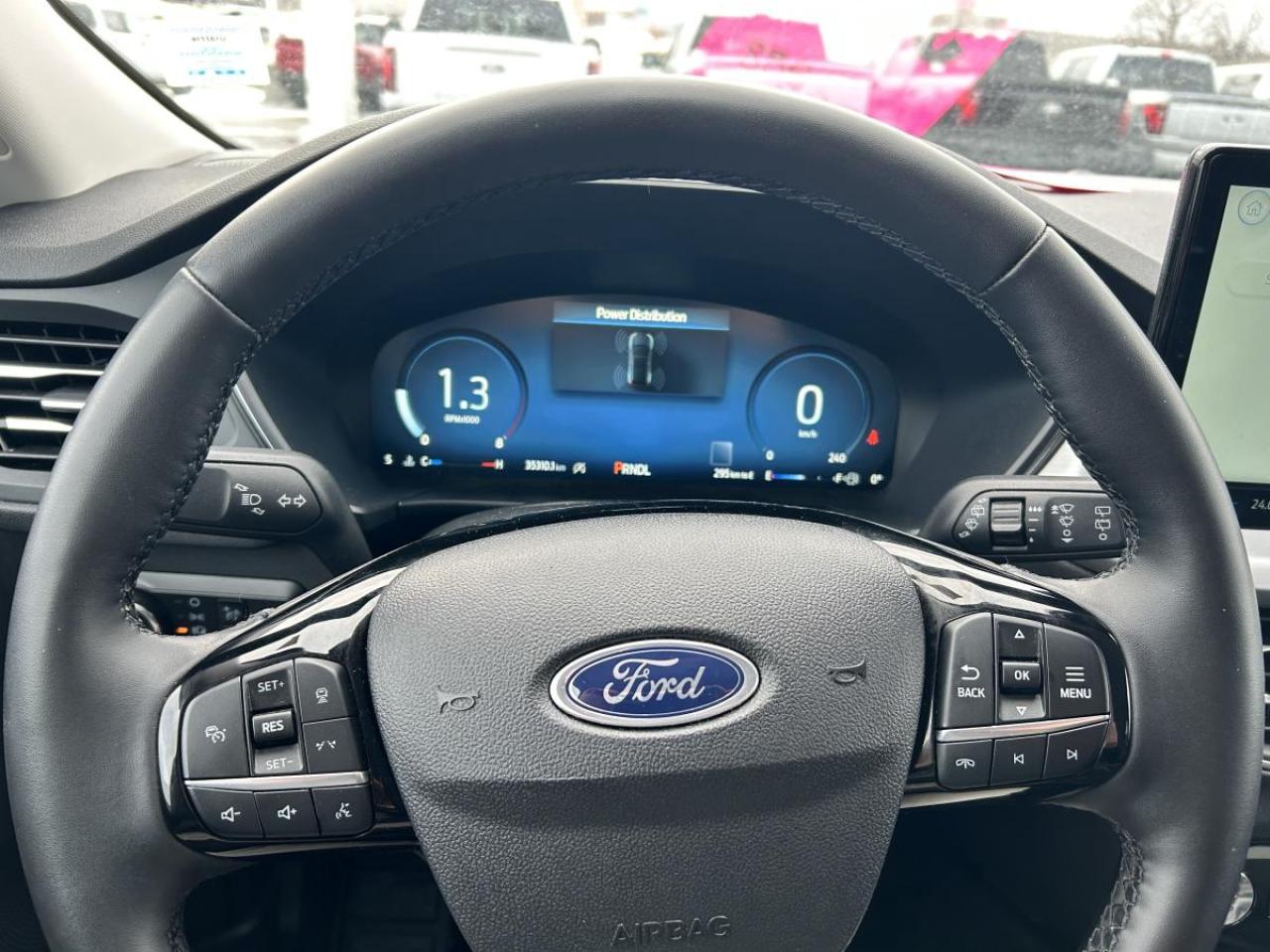 2025 Ford Escape Platinum Photo