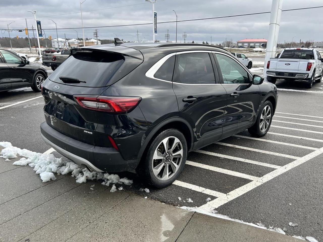 2025 Ford Escape Platinum Photo