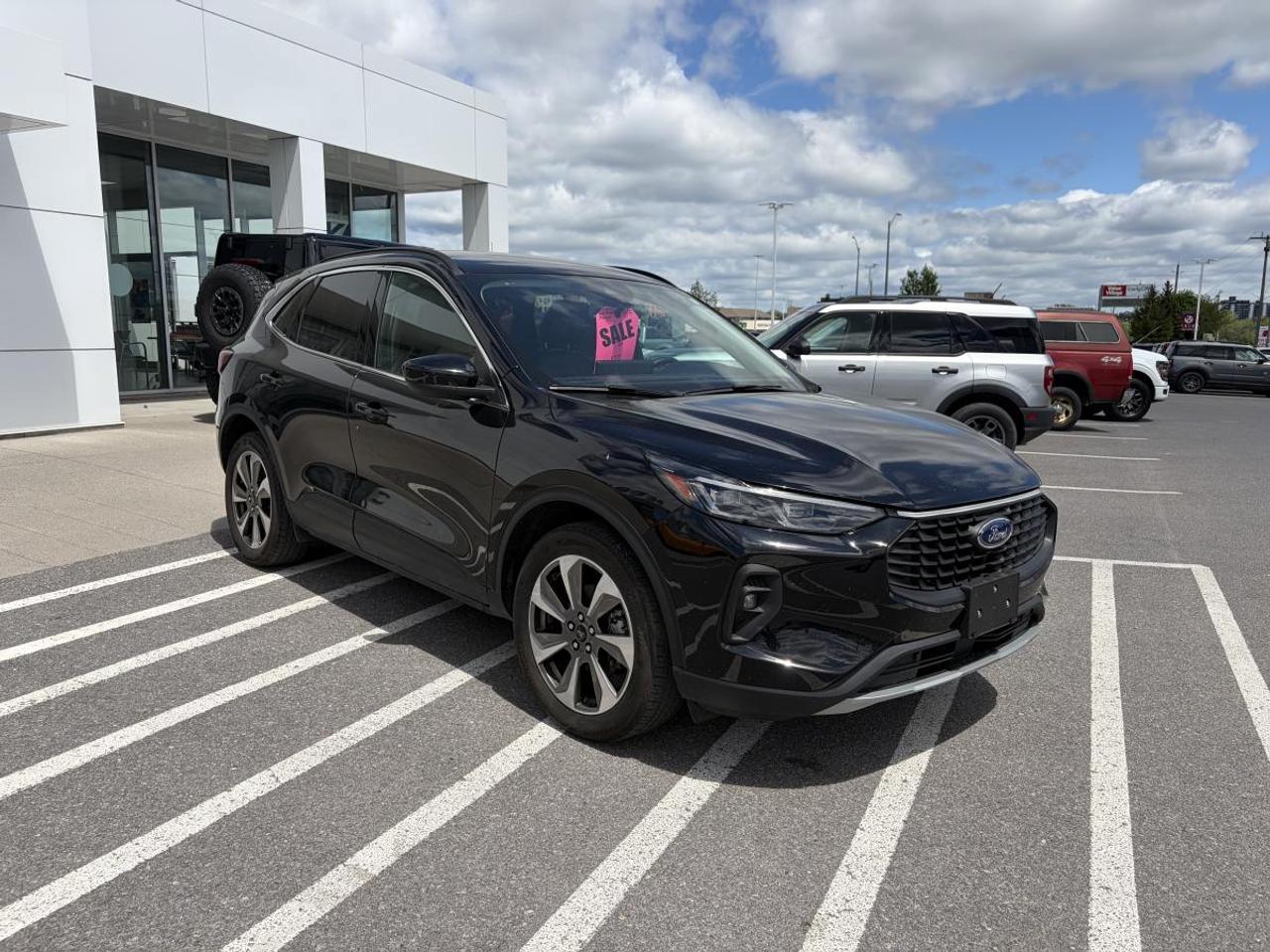 2025 Ford Escape Platinum Photo