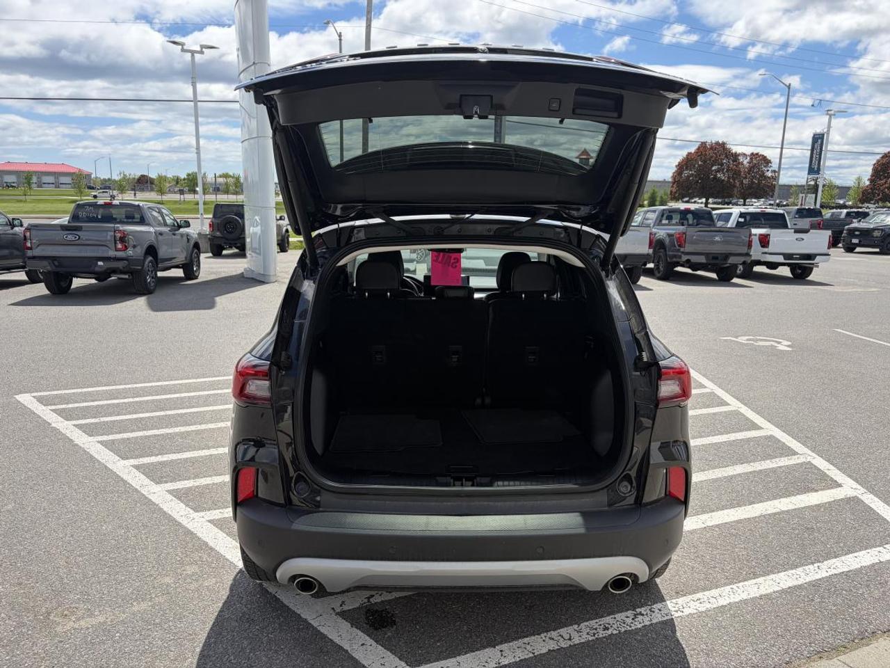 2025 Ford Escape Platinum Photo