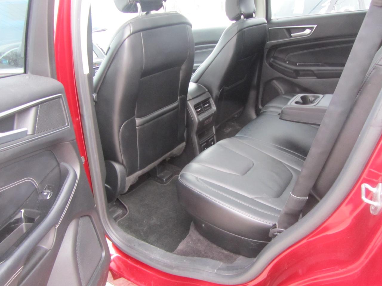 2016 Ford Edge 4DR TITANIUM AWD Photo