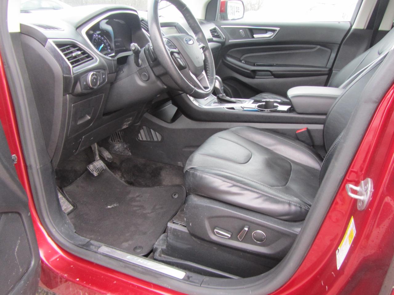 2016 Ford Edge 4DR TITANIUM AWD Photo