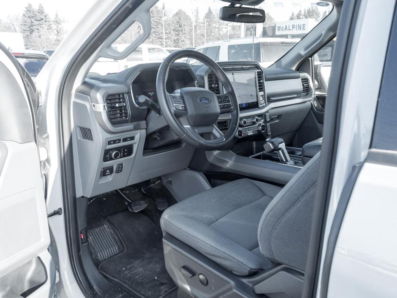 2024 Ford F-150 Lightning XLT Photo