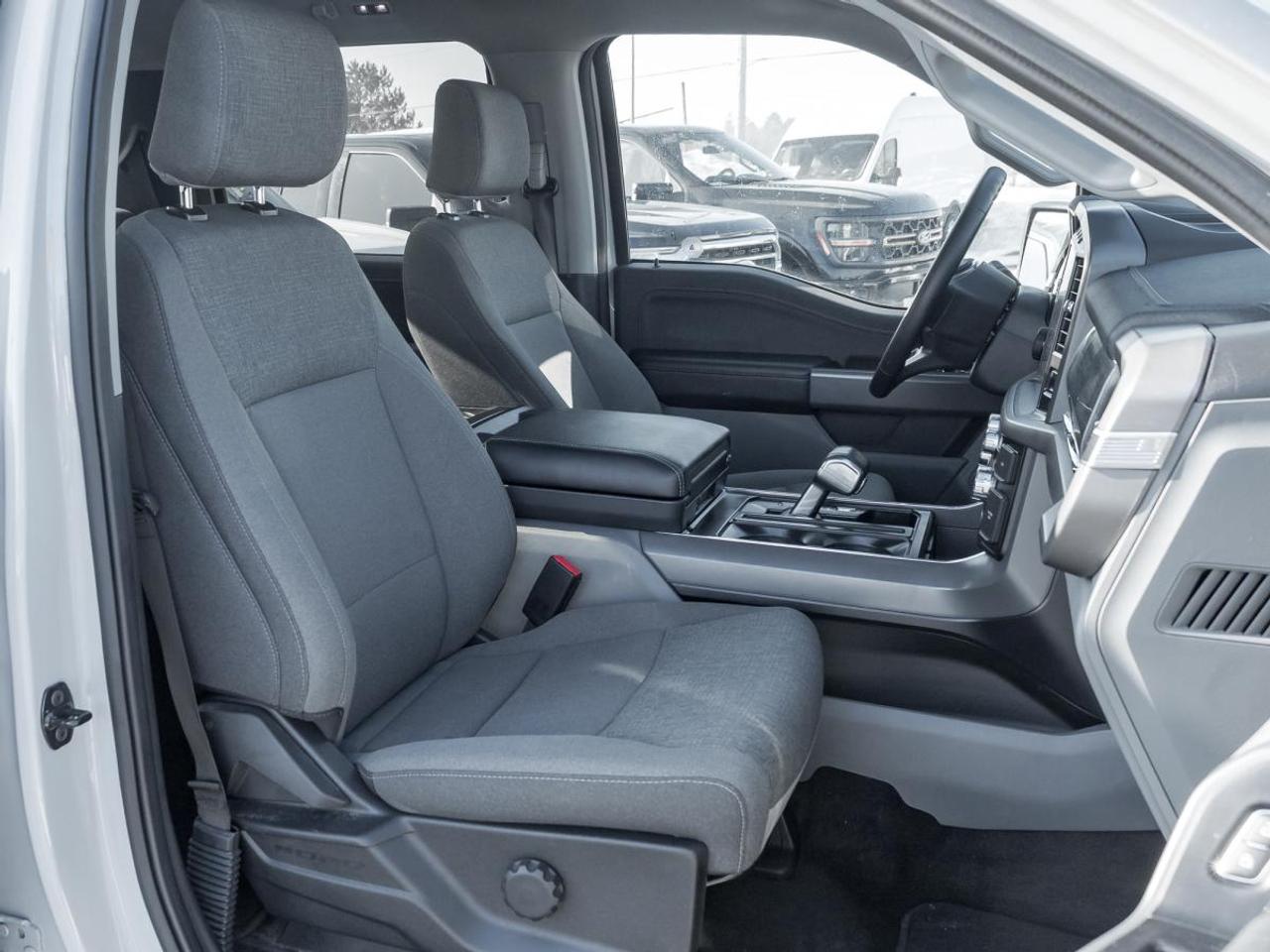 2024 Ford F-150 Lightning XLT Photo