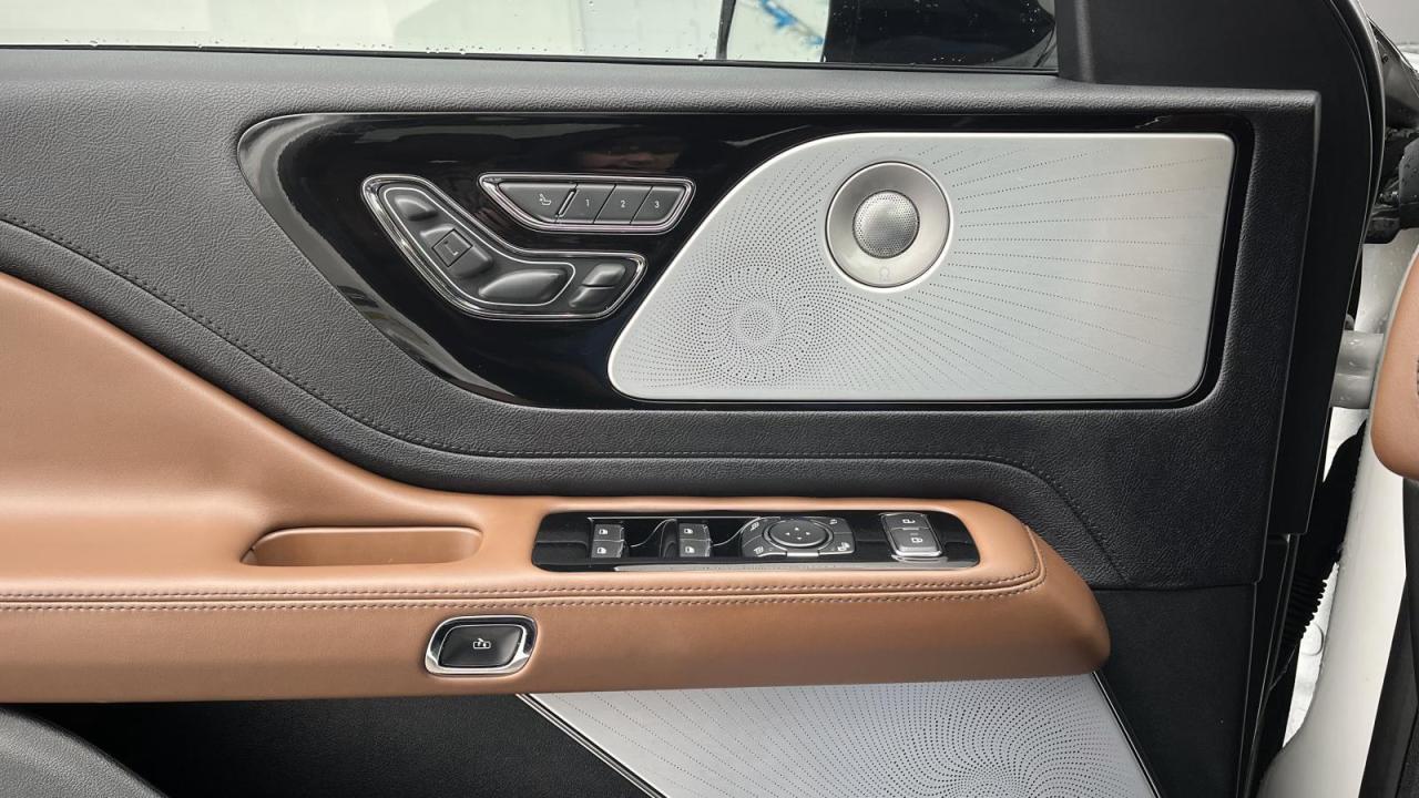 2022 Lincoln Aviator Reserve Photo