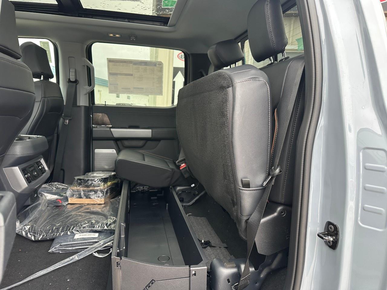 2026 Ford F-350 Super Duty SRW LARIAT 4WD CREW CAB 6.75' BOX Photo