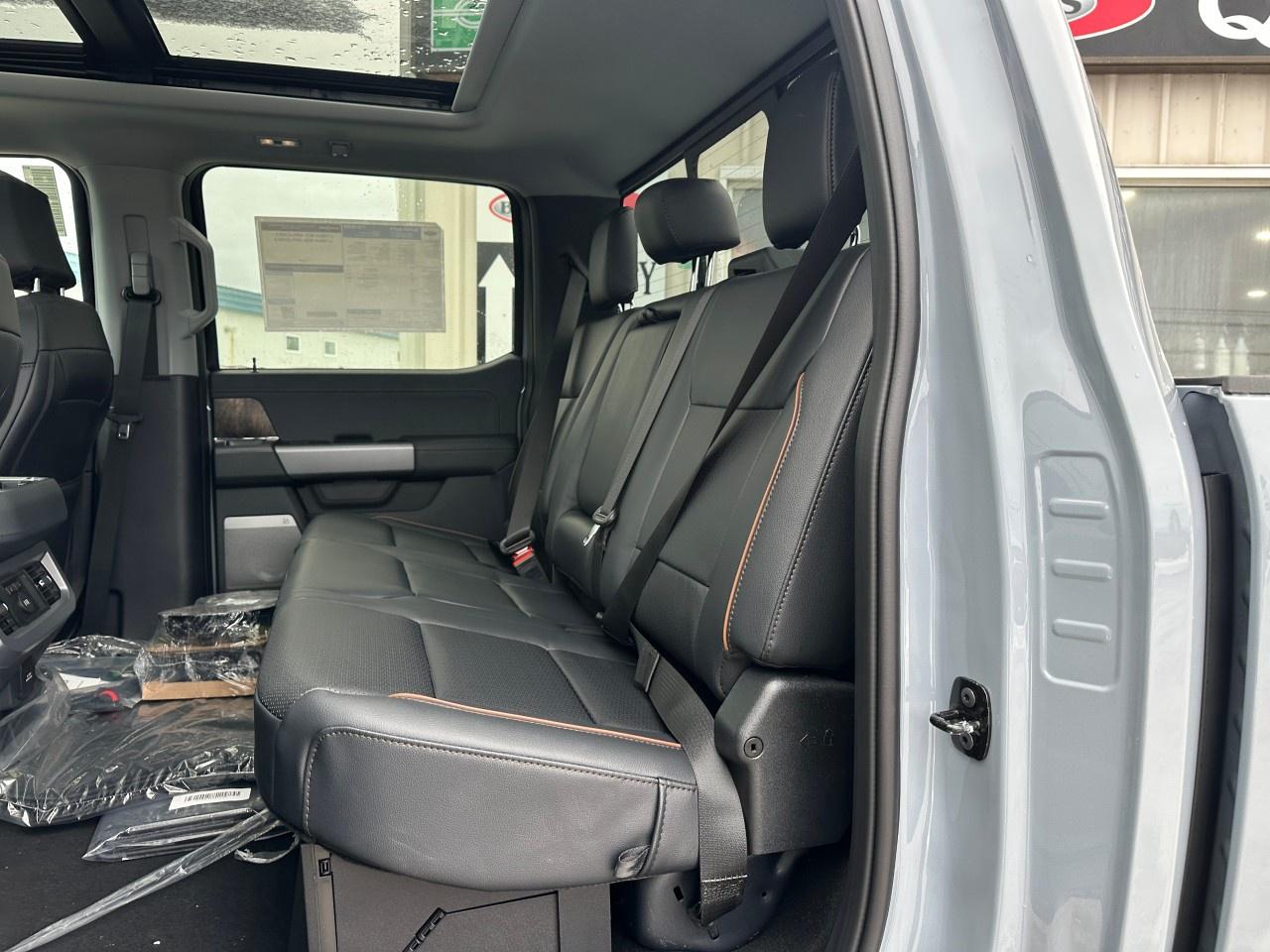 2026 Ford F-350 Super Duty SRW LARIAT 4WD CREW CAB 6.75' BOX Photo