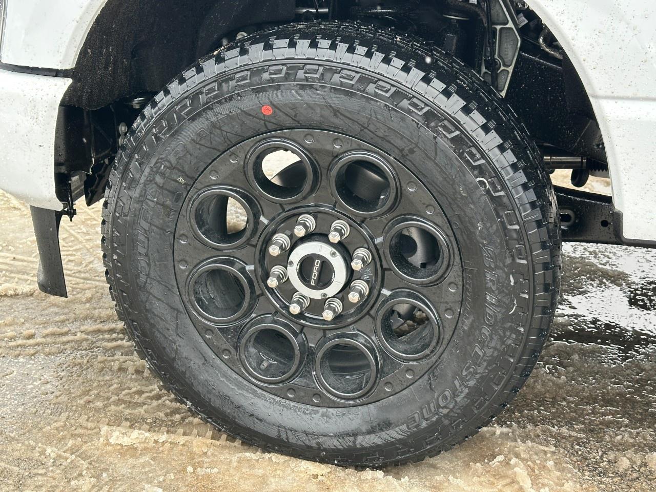 2026 Ford F-350 Super Duty SRW LARIAT 4WD CREW CAB 6.75' BOX Photo