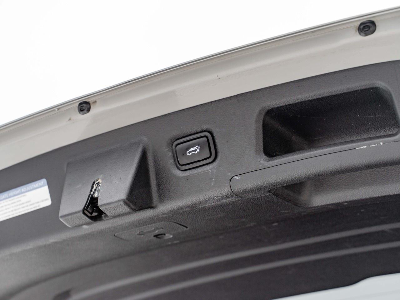 2022 Hyundai Santa Fe ULTIMATE CALLIGRAPHY AWD Photo