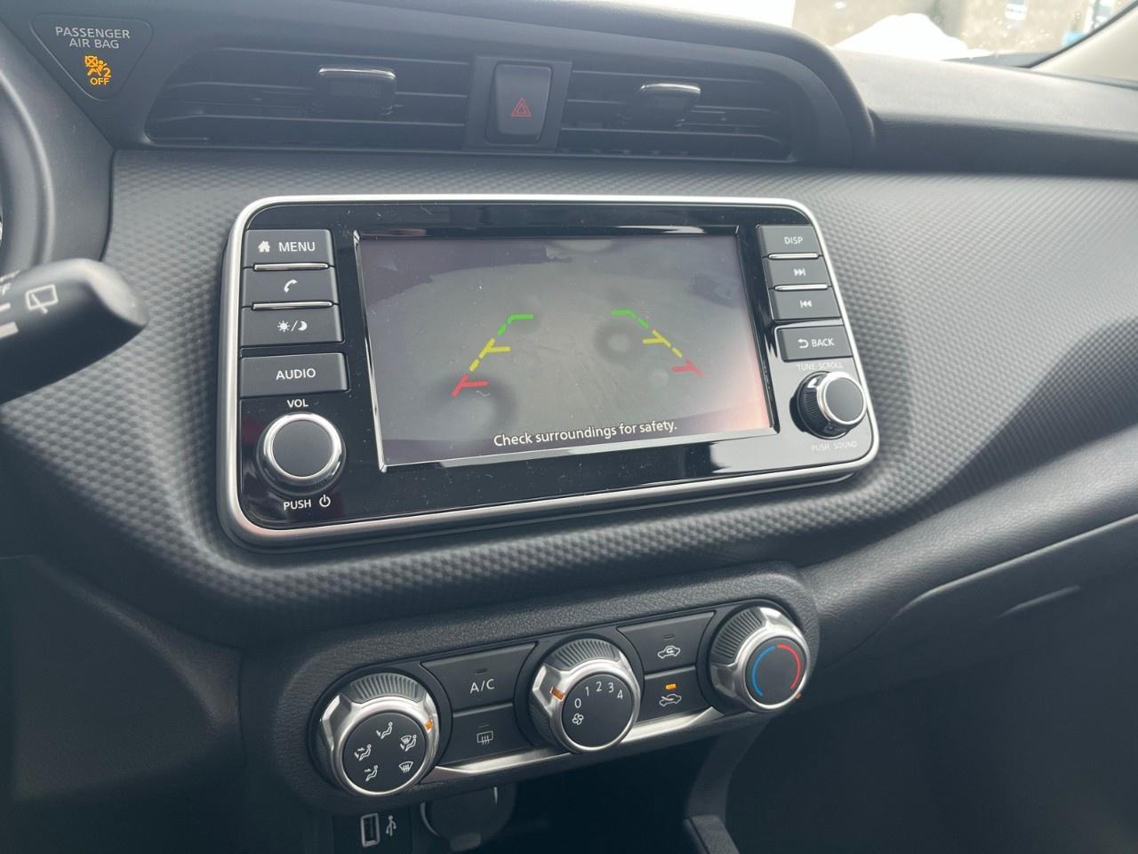 2025 Nissan Kicks Play S FWD Photo