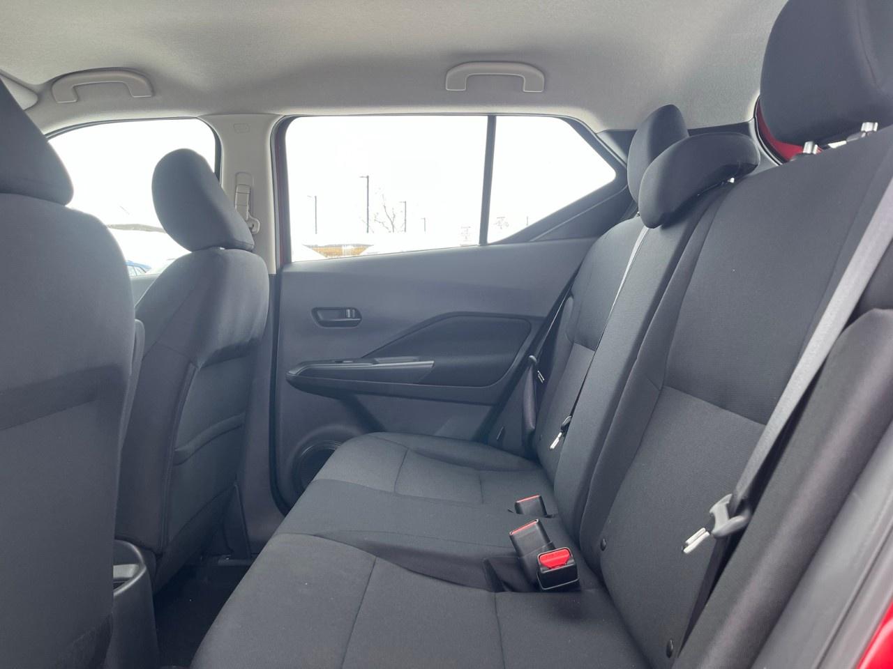 2025 Nissan Kicks Play S FWD Photo