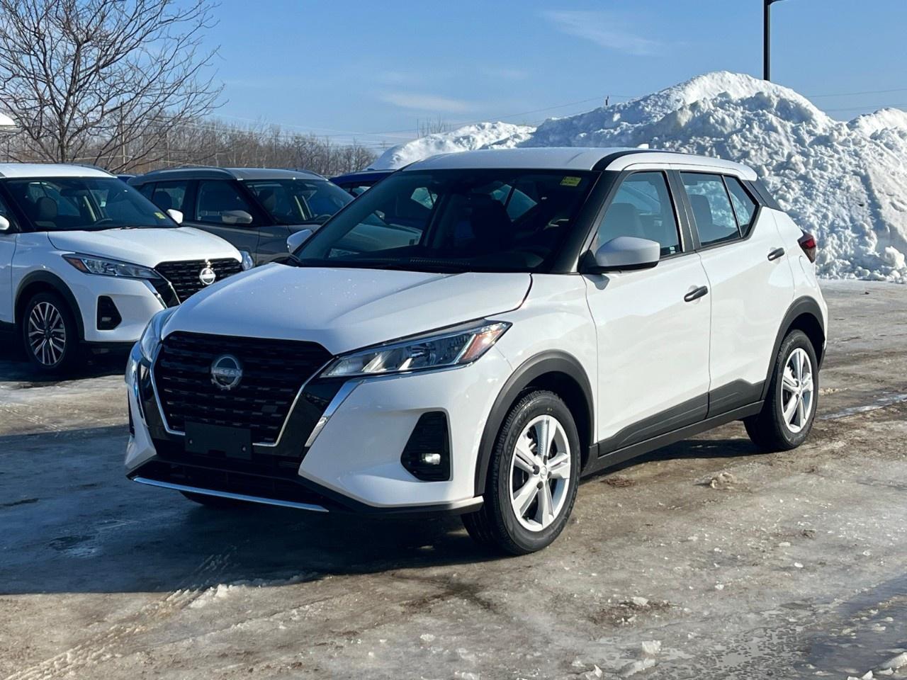 2025 Nissan Kicks Play S FWD Photo