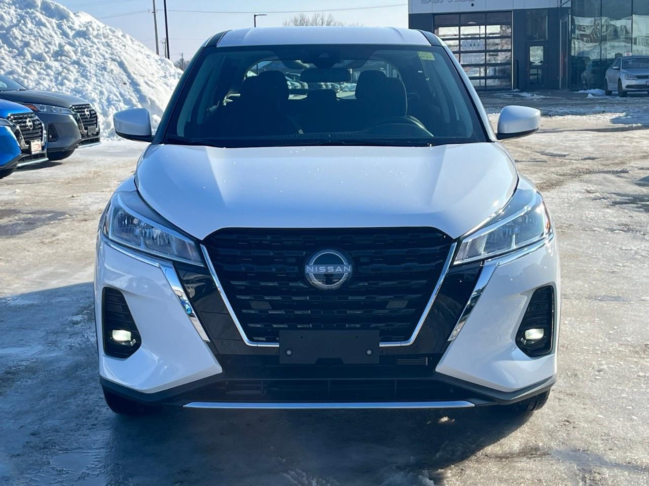 2025 Nissan Kicks Play S FWD Photo