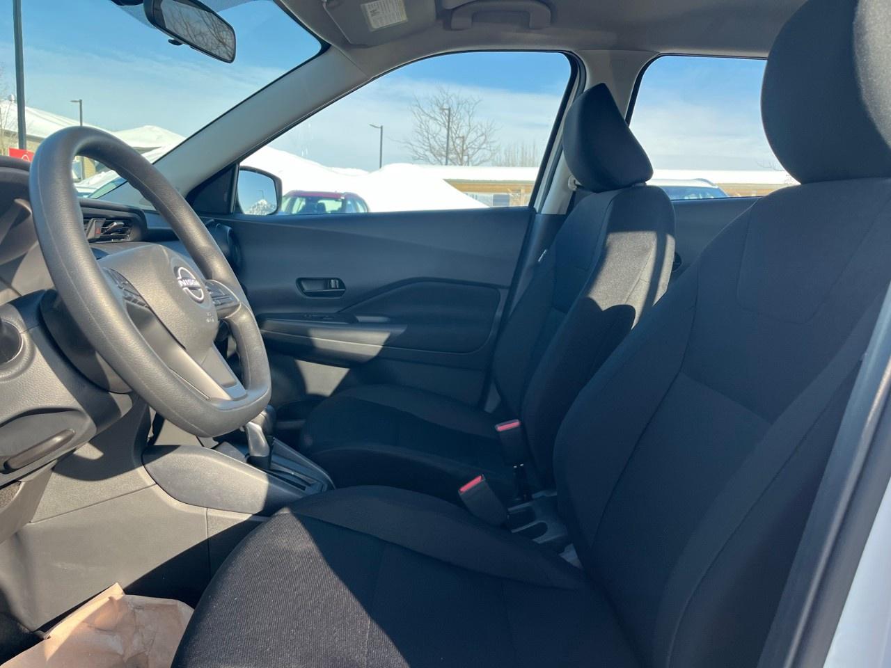 2025 Nissan Kicks Play S FWD Photo