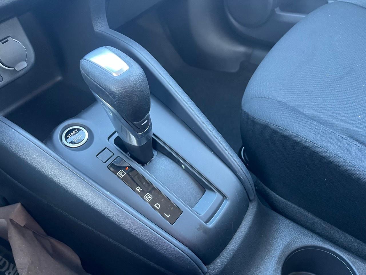 2025 Nissan Kicks Play S FWD Photo