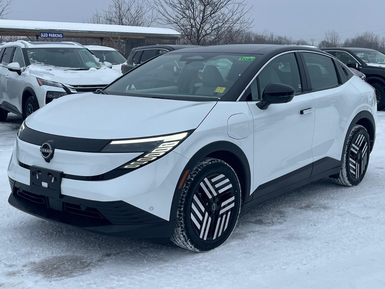 2026 Nissan Leaf SV  FWD Photo2