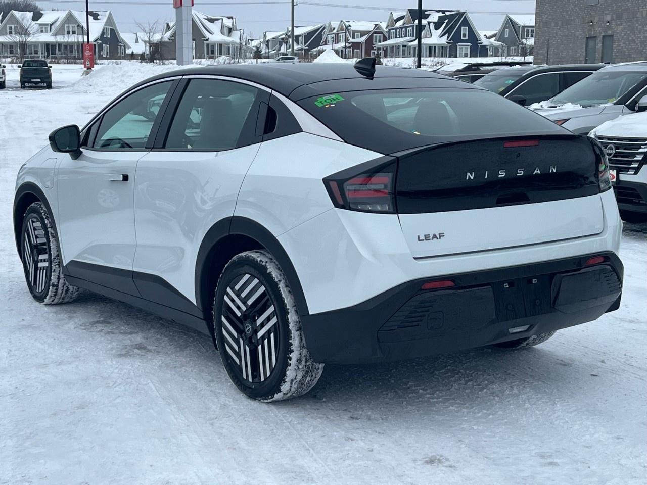 2026 Nissan Leaf SV  FWD Photo