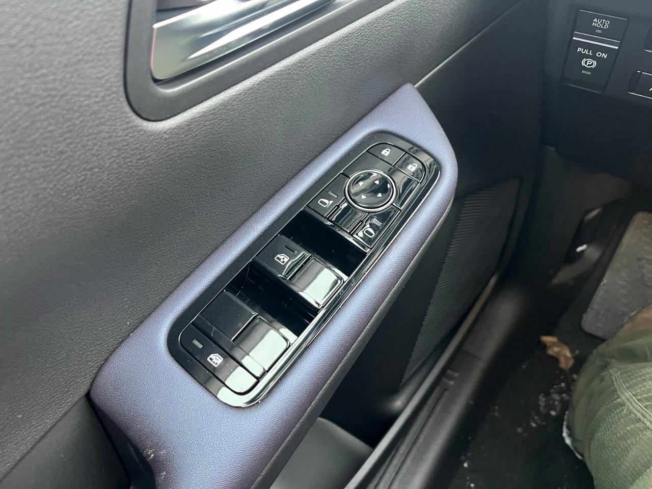 2026 Nissan Leaf SV  FWD Photo