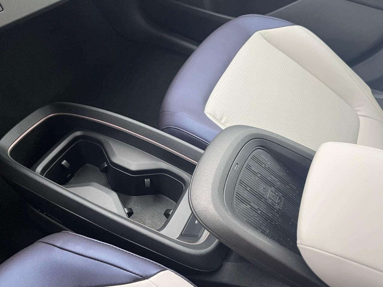 2026 Nissan Leaf SV  FWD Photo