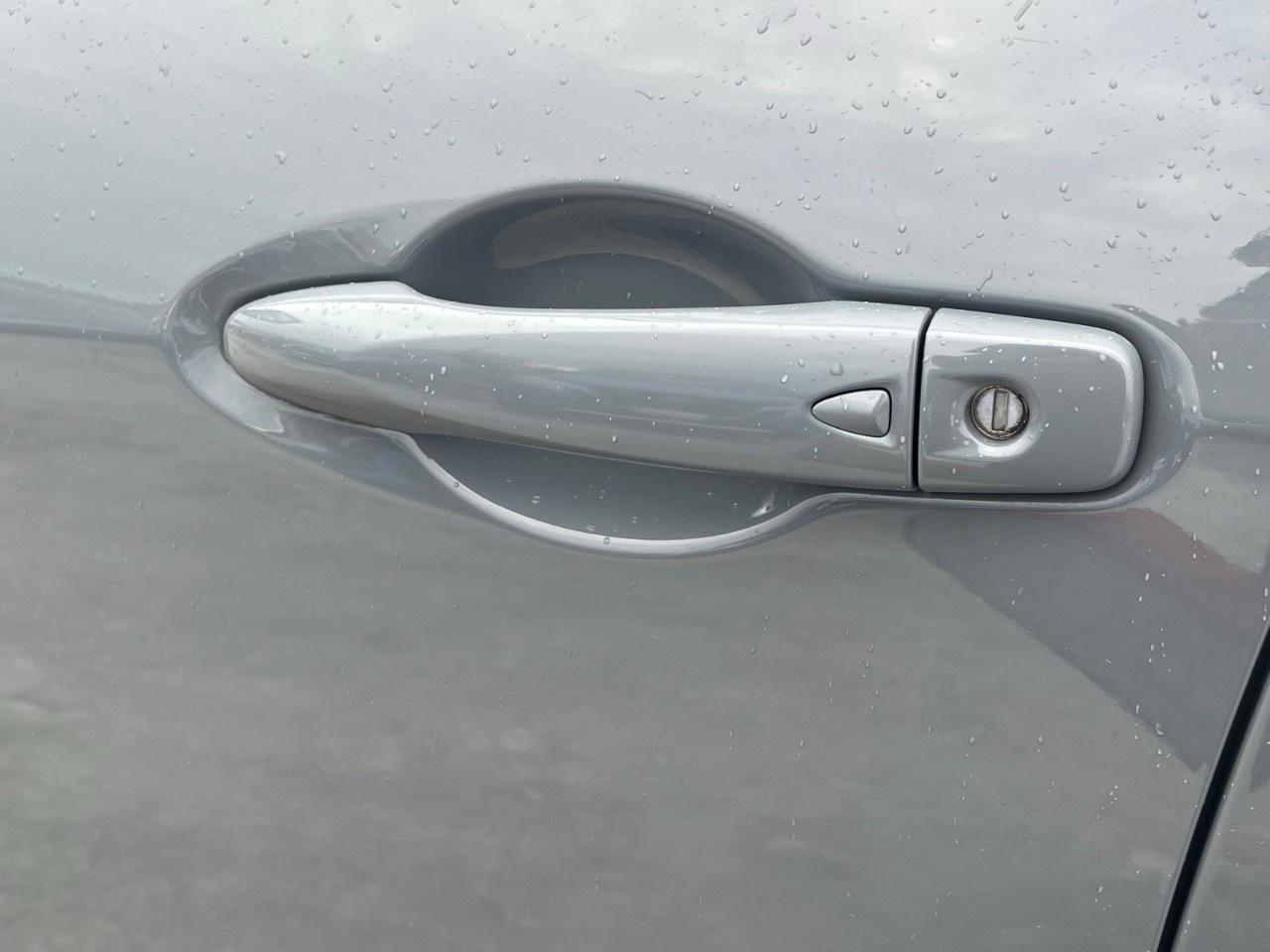 2021 Nissan Kicks SV FWD Photo