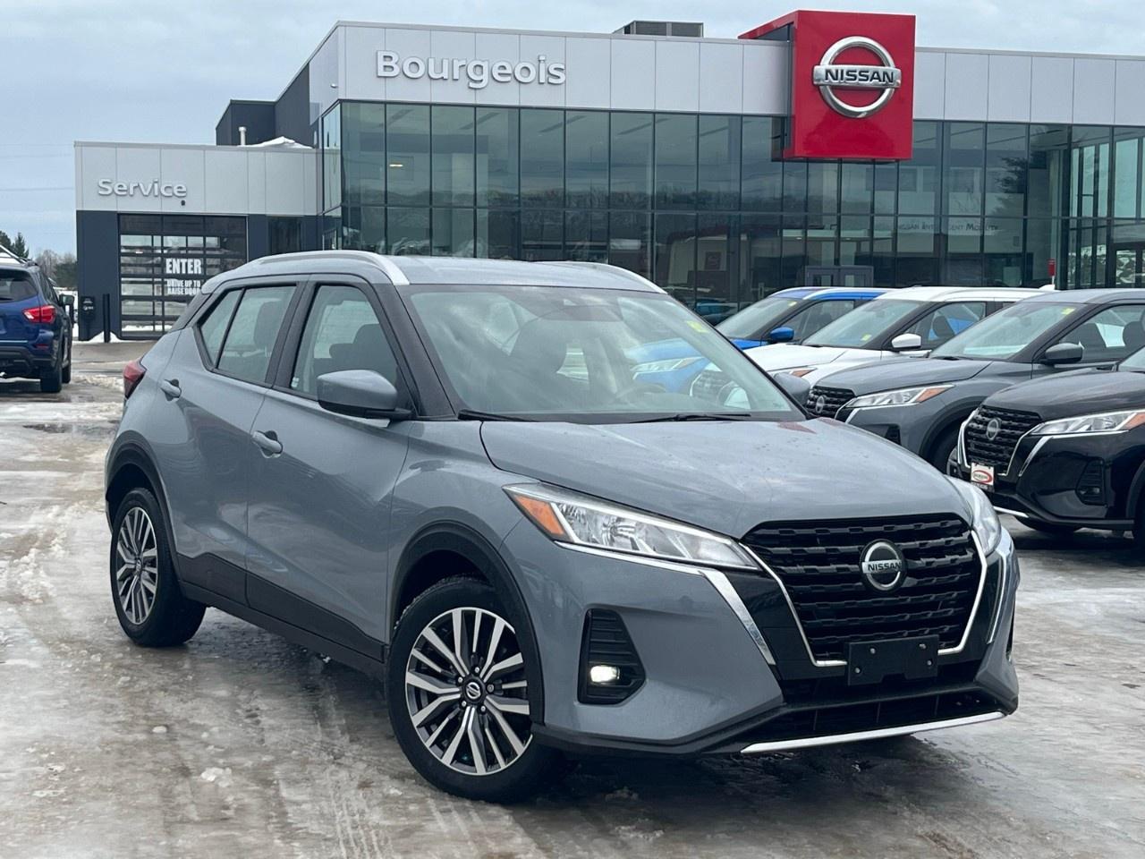 2021 Nissan Kicks SV FWD Photo0