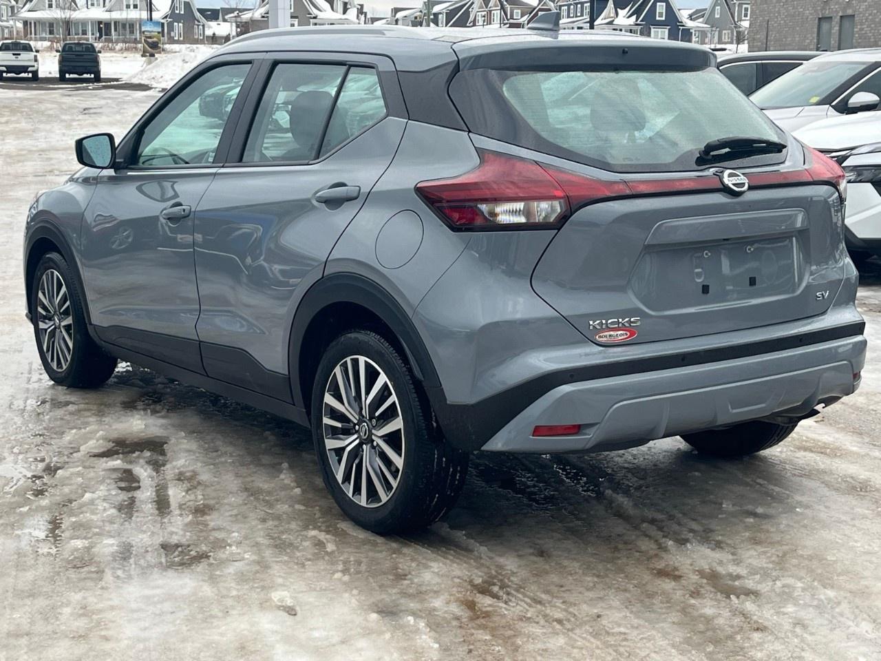 2021 Nissan Kicks SV FWD Photo