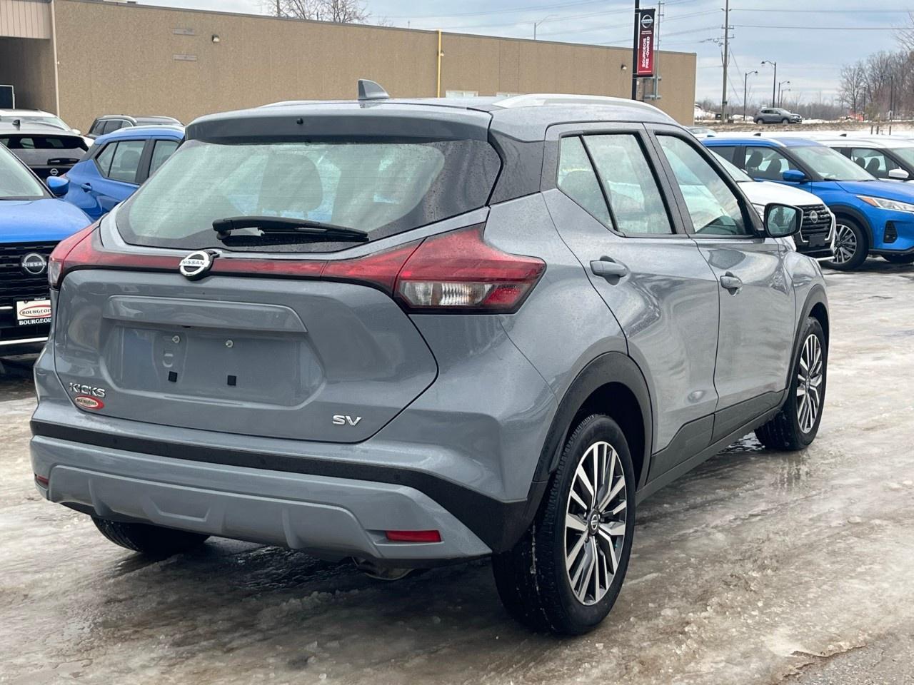 2021 Nissan Kicks SV FWD Photo