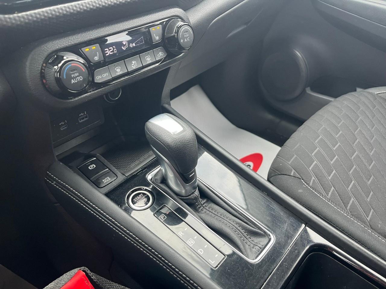 2021 Nissan Kicks SV FWD Photo