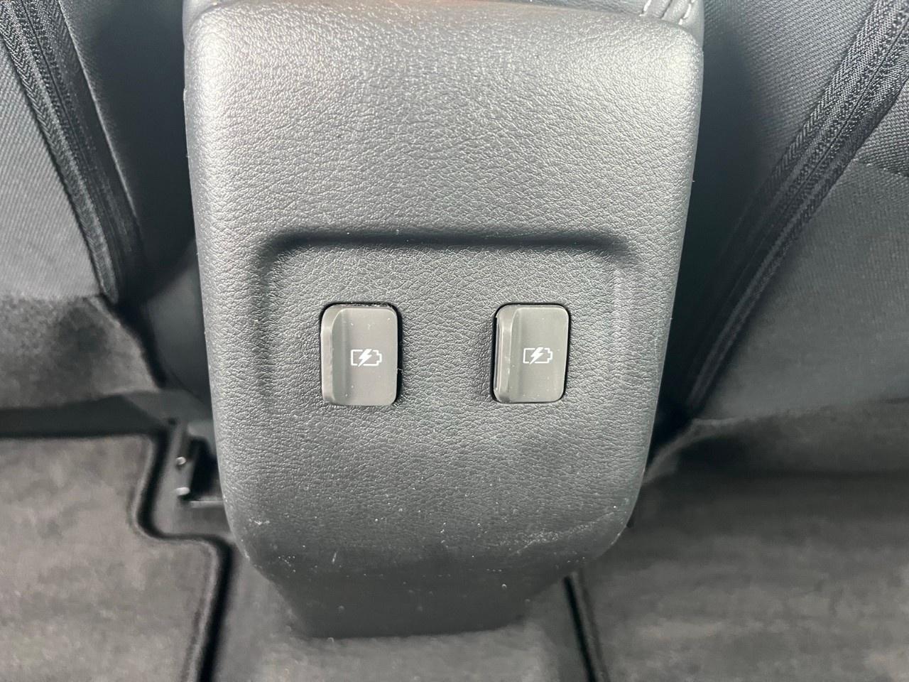 2021 Nissan Kicks SV FWD Photo