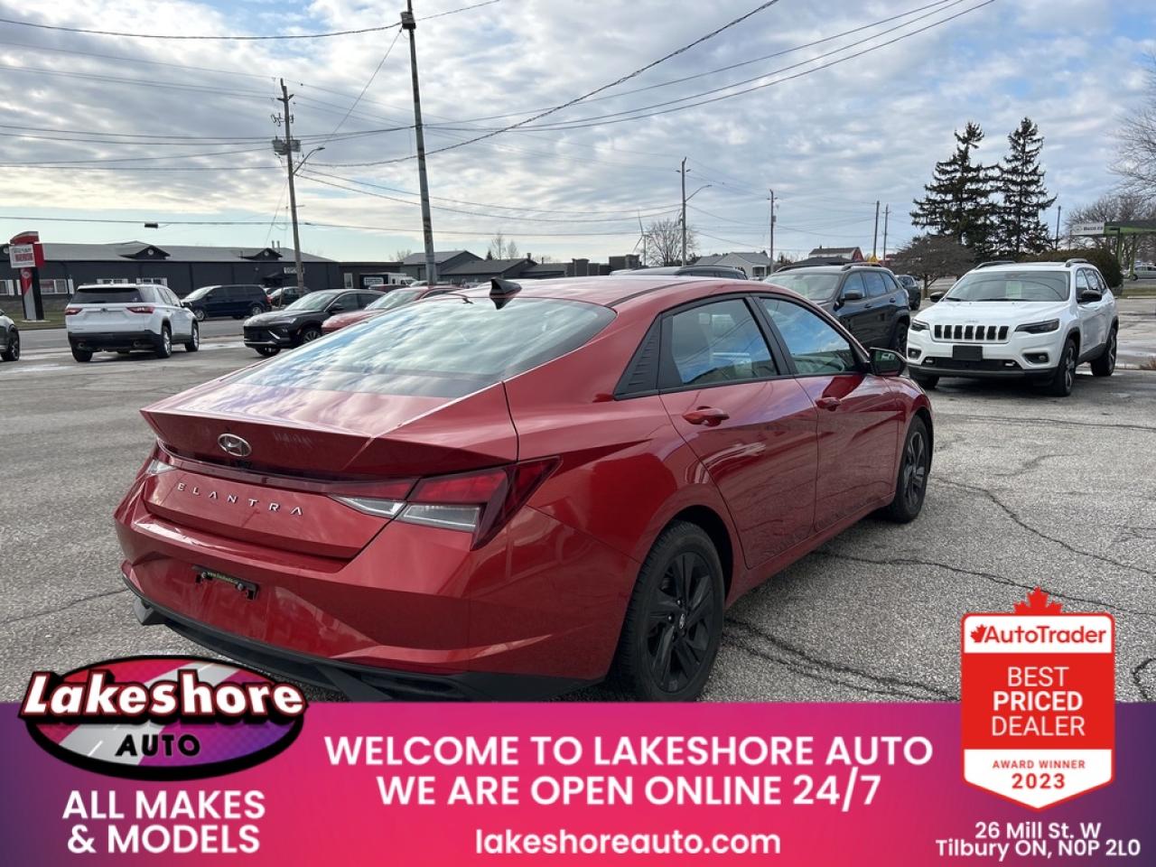 2021 Hyundai Elantra Preferred Photo3