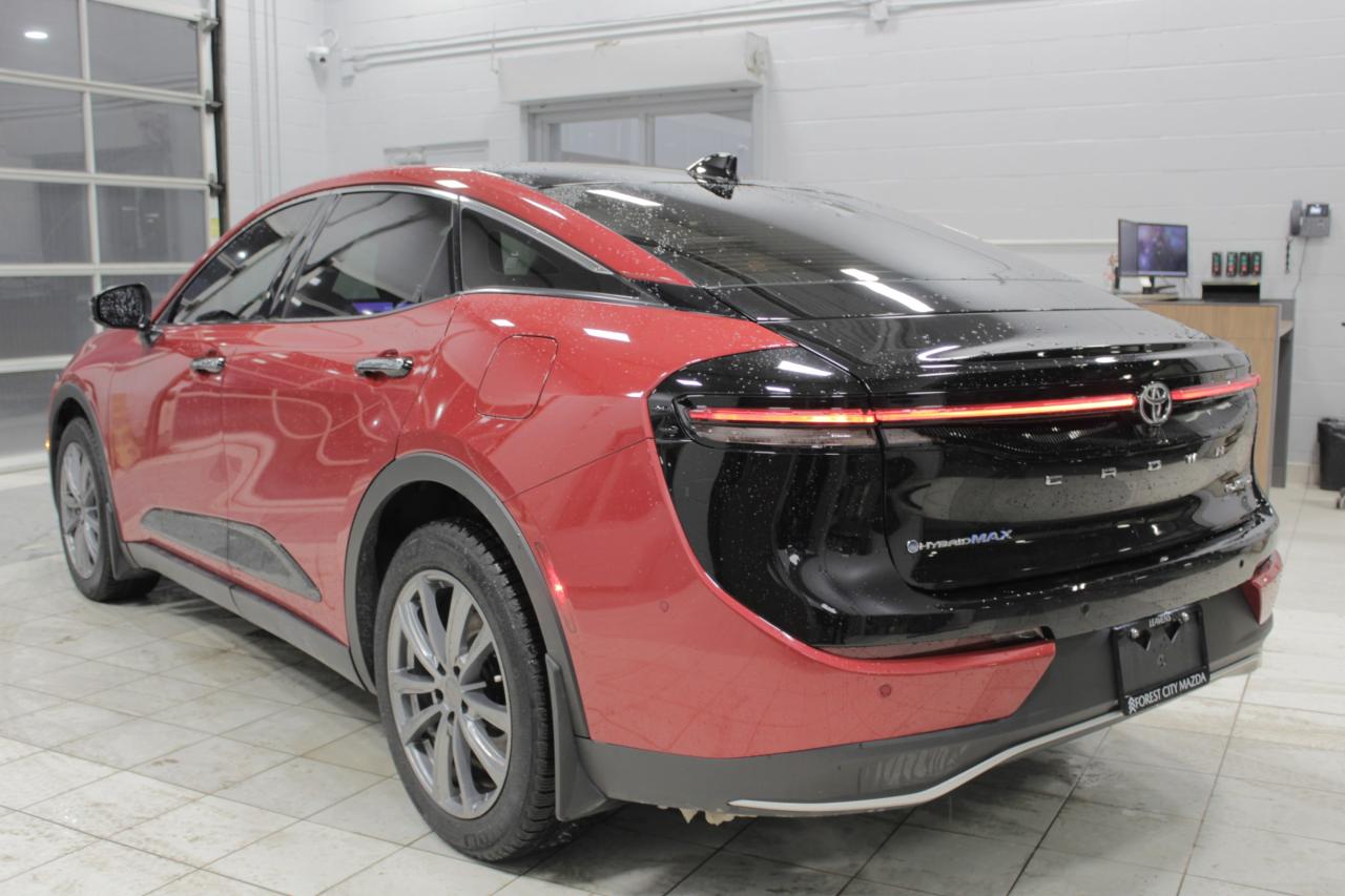 2024 Toyota Crown Platinum Photo